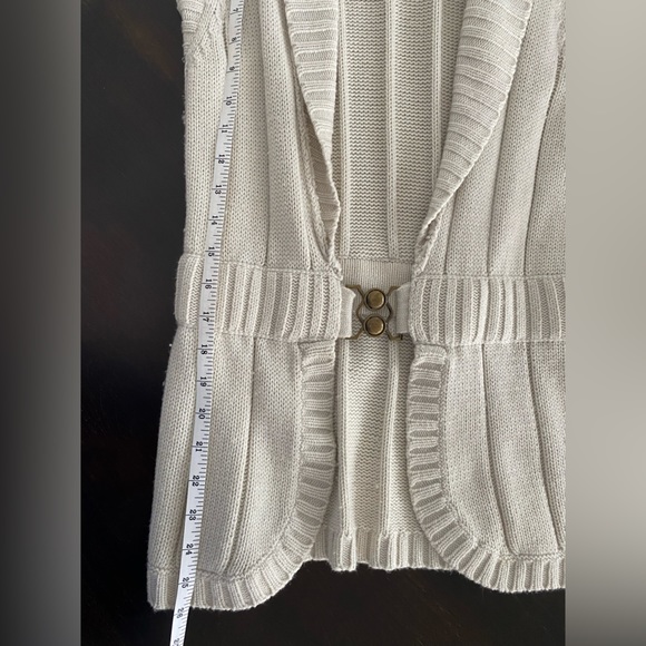 Left on Houston sweater vest! - Picture 11 of 11